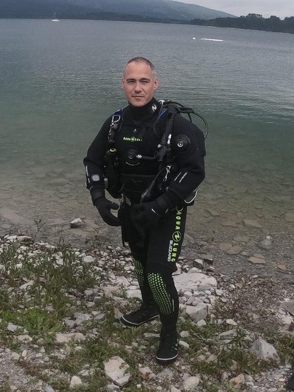 Ion - Divemaster PADI